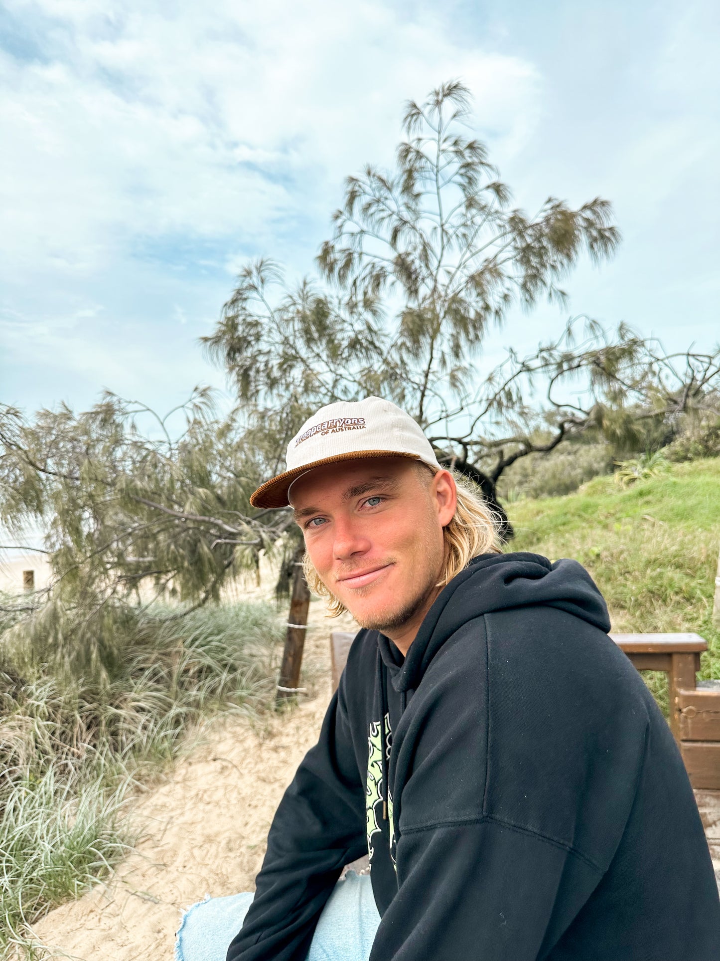 'Troopcarryons of Australia' // UHF 27 - Hat